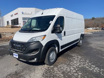 New 2025 RAM ProMaster 2500 w/ Premium Convenience Group