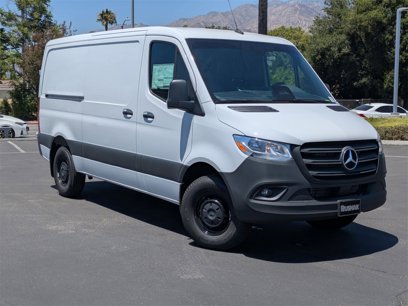 New 2025 Mercedes-Benz Sprinter 2500