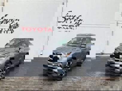 Used 2020 Toyota Highlander XLE