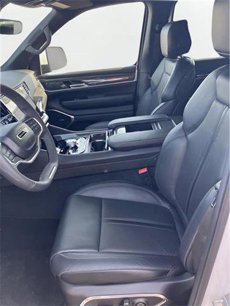 Used 2022 Jeep Wagoneer Series III w/ Flexible Seating Group