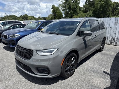 Used 2021 Chrysler Pacifica Touring-L w/ S Appearance Package
