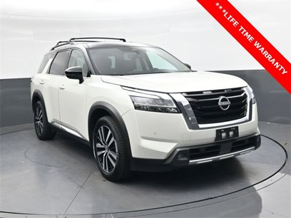 Used 2023 Nissan Pathfinder Platinum w/ Lighting Package (N93)