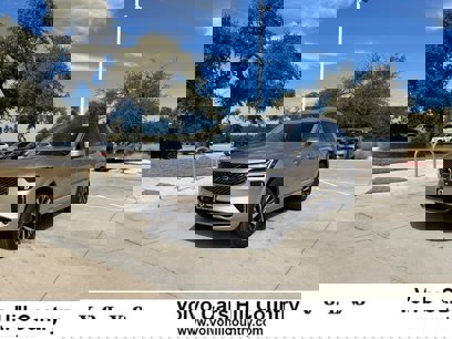 New 2025 Volvo XC90 B6 Core w/ Protection Package Premier