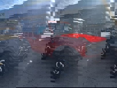 New 2024 Ford Bronco Black Diamond w/ Sasquatch Package
