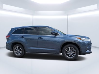 Used 2017 Toyota Highlander XLE