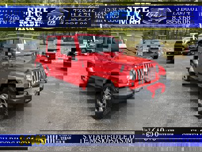 Used 2016 Jeep Wrangler Unlimited Sahara w/ Connectivity Group