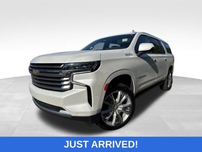 Used 2024 Chevrolet Suburban High Country w/ Premium Package 2