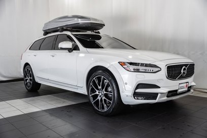 Used 2018 Volvo V90 T6 Cross Country w/ Convenience Package