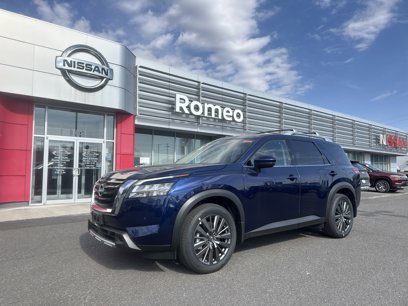 New 2025 Nissan Pathfinder SL w/ SL Premium Package