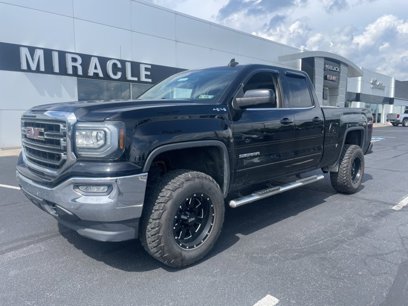 Used 2017 GMC Sierra 1500 SLE w/ SLE Value Package