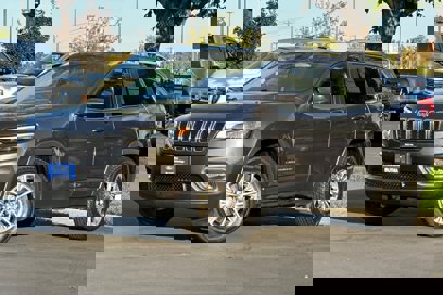 Used 2019 Jeep Cherokee Latitude Plus w/ Cold Weather Group