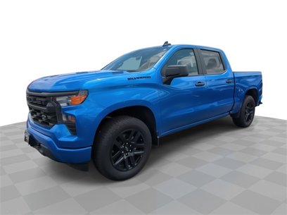 New 2025 Chevrolet Silverado 1500 Custom w/ LPO, Dark Essentials Package