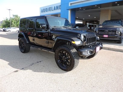 Used 2023 Jeep Wrangler Altitude