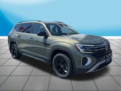 New 2025 Volkswagen Atlas Peak Edition SE