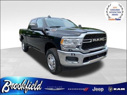 New 2024 RAM 2500 Tradesman w/ Chrome Appearance Group