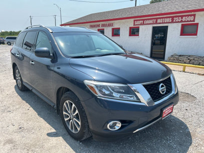Used 2016 Nissan Pathfinder SV