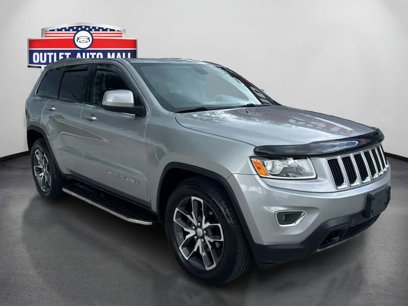 Used 2014 Jeep Grand Cherokee Laredo w/ 18" Wheel & 8.4" Radio Group
