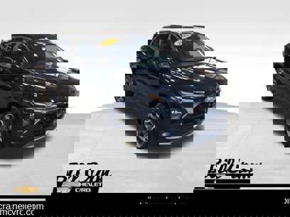 New 2025 Chevrolet Trax LT w/ Driver Confidence Package