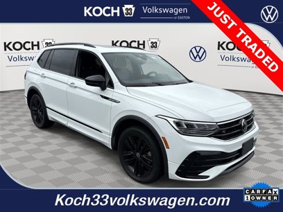 Used 2022 Volkswagen Tiguan SE R-Line
