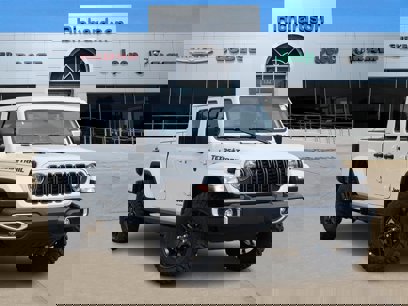 New 2025 Jeep Gladiator Sport