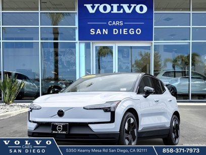 New 2025 Volvo EX30 Plus w/ Protection Package Premier