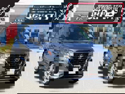 Certified 2025 Nissan Kicks Play S