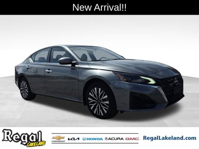 Used 2023 Nissan Altima 2.5 SV