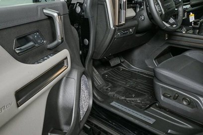 New 2025 GMC Hummer EV 3X w/ LPO, Cargo Utility Package