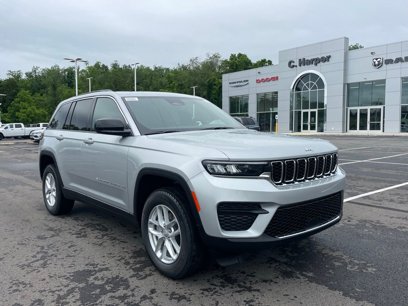 New 2025 Jeep Grand Cherokee Laredo w/ Luxury Tech Group I