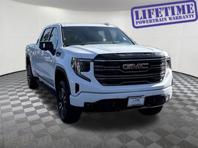 New 2025 GMC Sierra 1500 AT4 w/ AT4 Premium Package