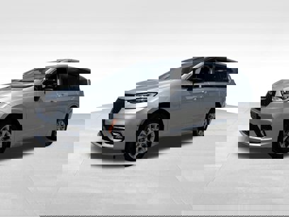 Used 2024 Chrysler Pacifica Touring-L