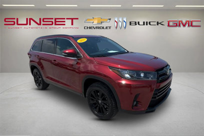 Used 2019 Toyota Highlander SE