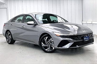 Used 2024 Hyundai Elantra SEL w/ Convenience Package