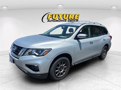 Used 2018 Nissan Pathfinder SV