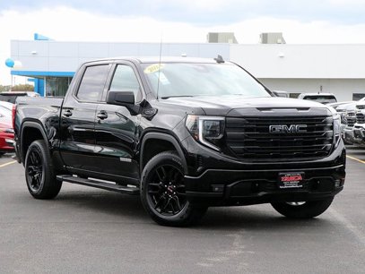 Used 2024 GMC Sierra 1500 Elevation w/ LPO, Elevation Black Package