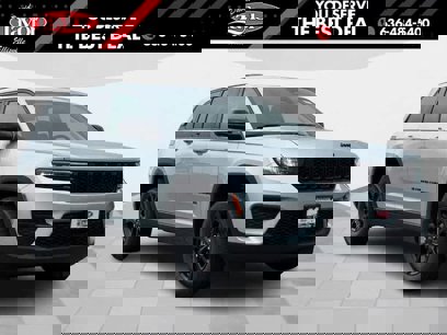 New 2025 Jeep Grand Cherokee Altitude