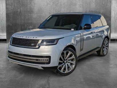 New 2025 Land Rover Range Rover SE