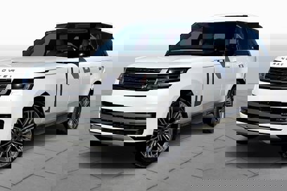 New 2025 Land Rover Range Rover SE