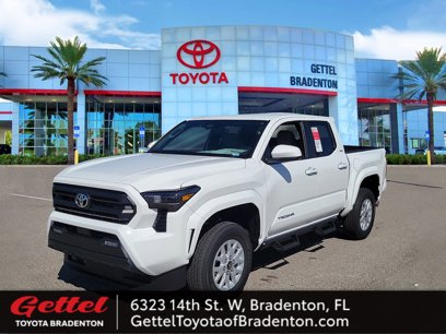 New 2025 Toyota Tacoma SR5