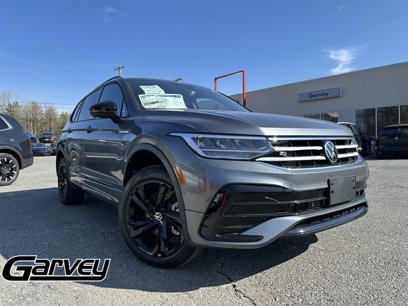 New 2024 Volkswagen Tiguan SE R-Line