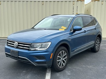 Used 2020 Volkswagen Tiguan SE w/ Panoramic Sunroof Package