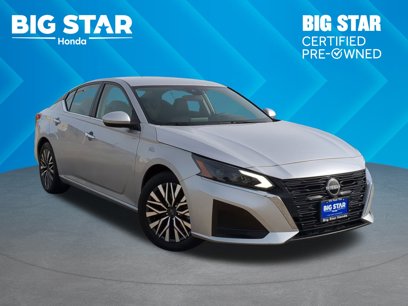 Used 2023 Nissan Altima 2.5 SV