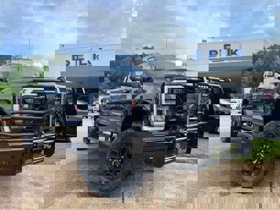 New 2025 Ford F250 4x4 Crew Cab Super Duty