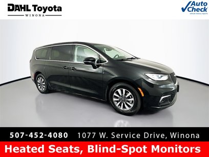 Used 2023 Chrysler Pacifica Touring-L