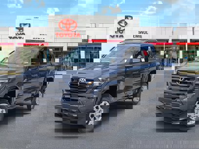 New 2025 Toyota Tacoma SR5