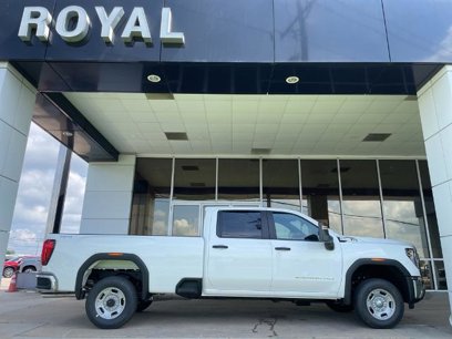 New 2025 GMC Sierra 2500 Pro