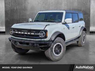 New 2024 Ford Bronco Outer Banks w/ Sasquatch Package
