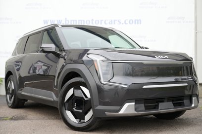 Used 2024 Kia EV9 Wind