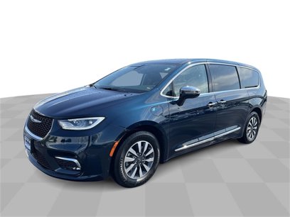 Used 2022 Chrysler Pacifica Limited