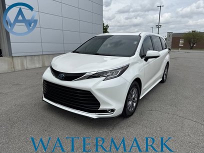 Used 2021 Toyota Sienna XLE